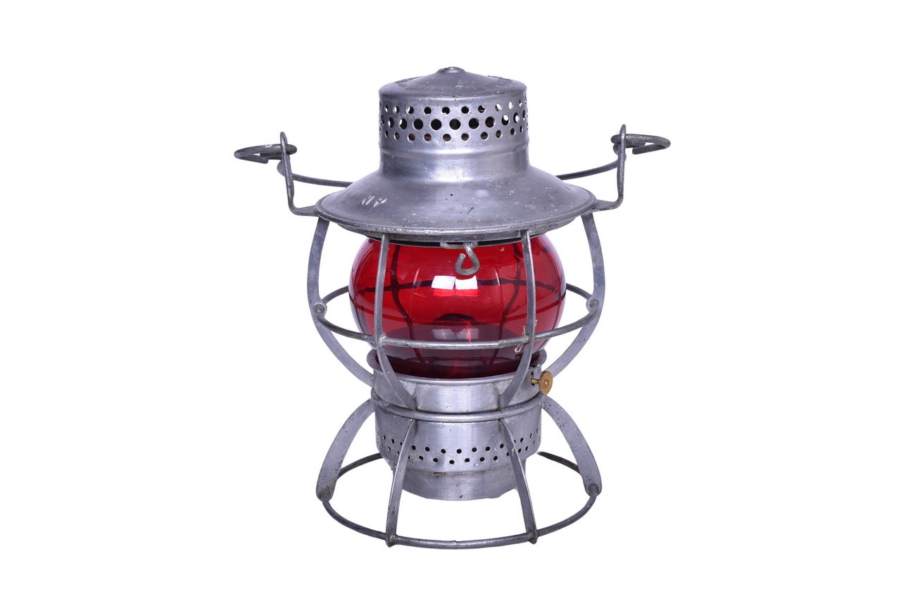 1359 - Dressel Northern Pacific Railroad Red Globe Lantern thumbnail