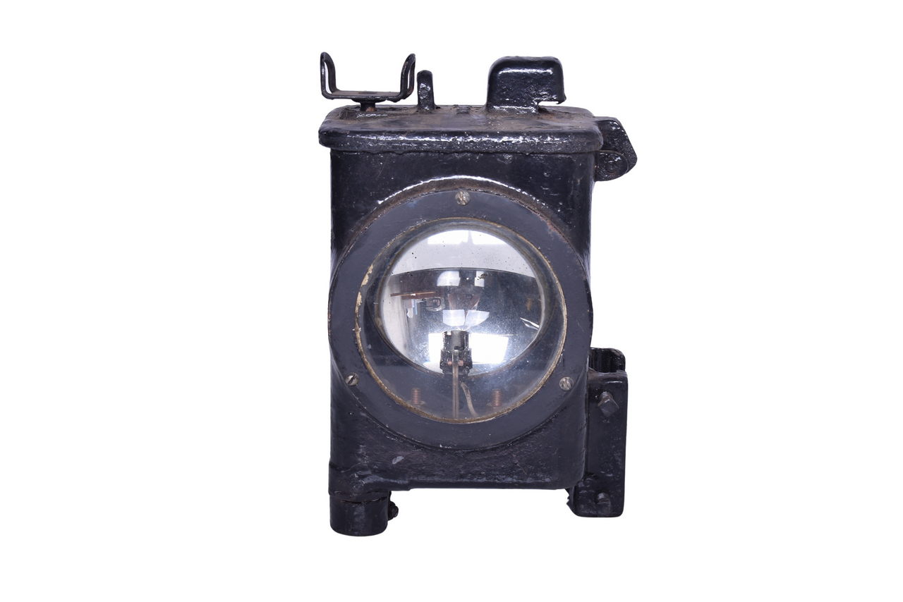 1374 - Union Switch & Signal Cast Iron Semaphore Lamp thumbnail