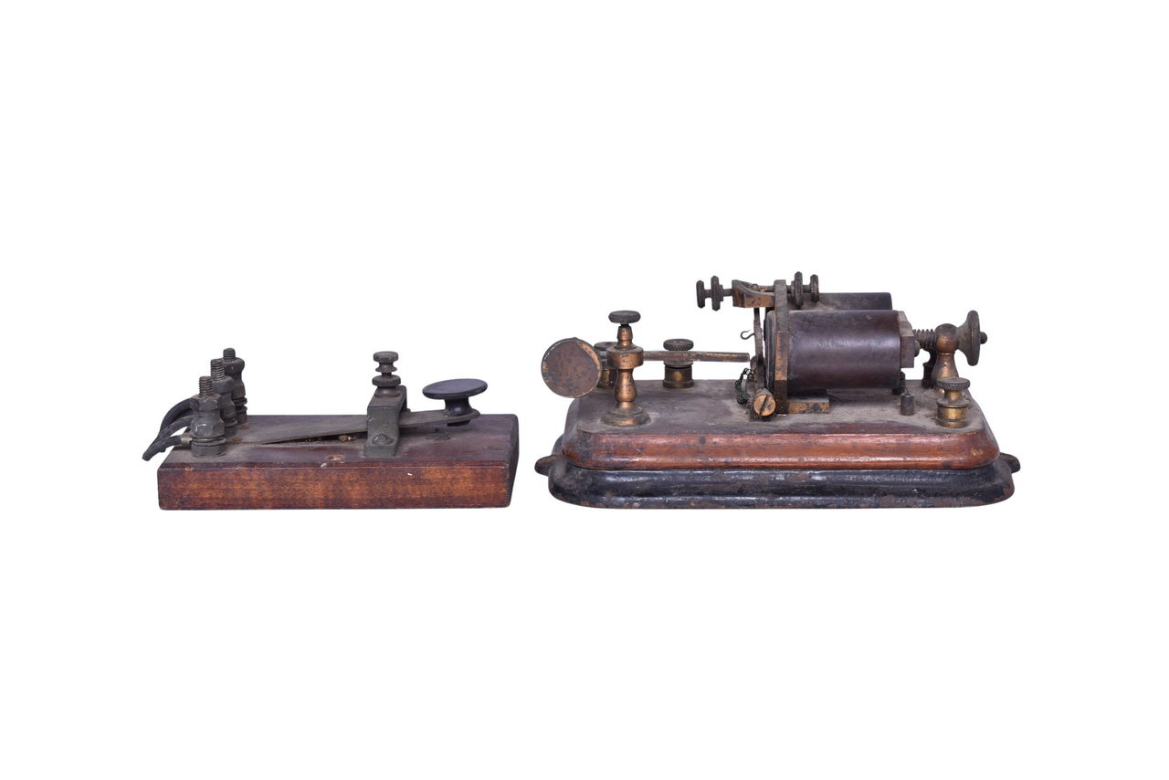 1392 - Western Union Telegraph Sounder and Unmarked Telegraph Key thumbnail