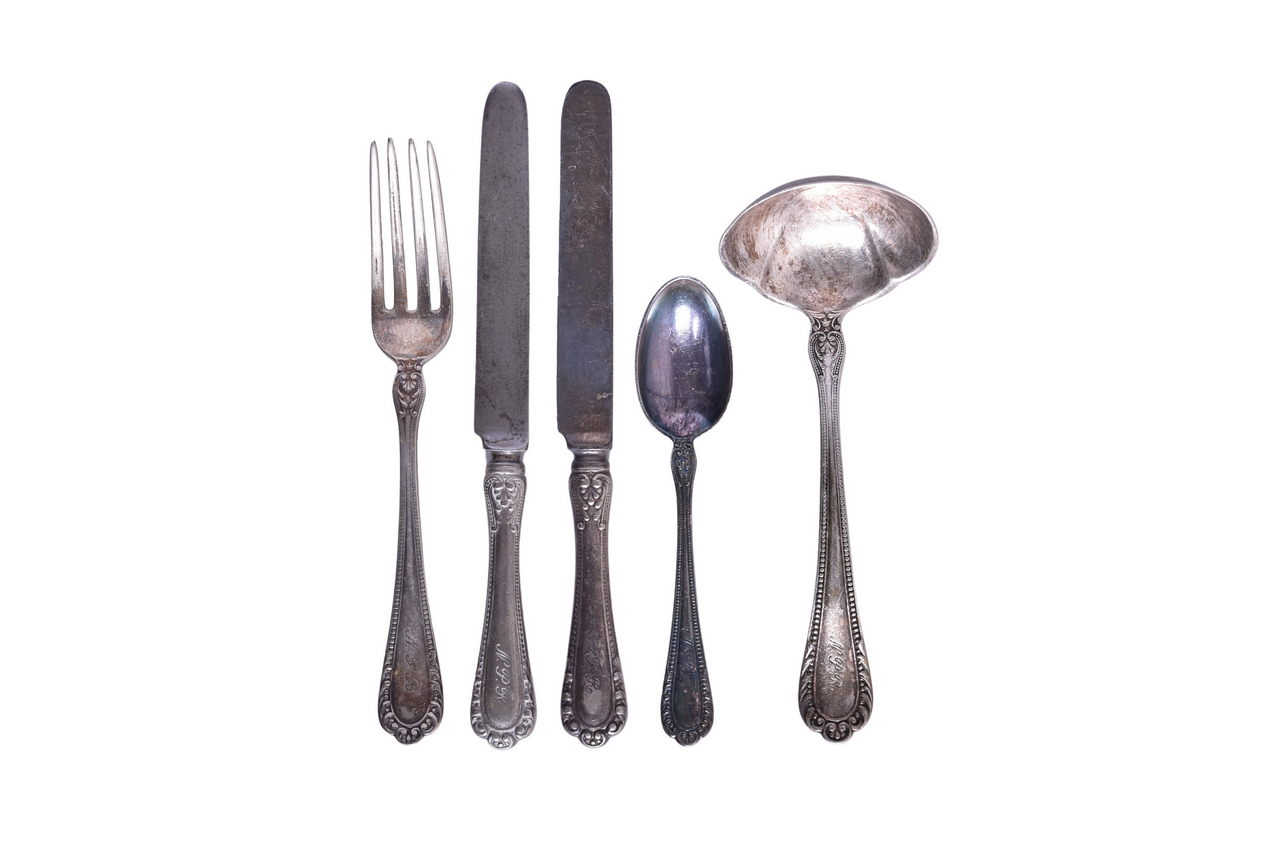 1405 - Five Pieces of Northern Pacific Railway Gorham Silver Winthrop Flatware Gravy Serving Ladle, Teaspoon, Fork, and Knives thumbnail