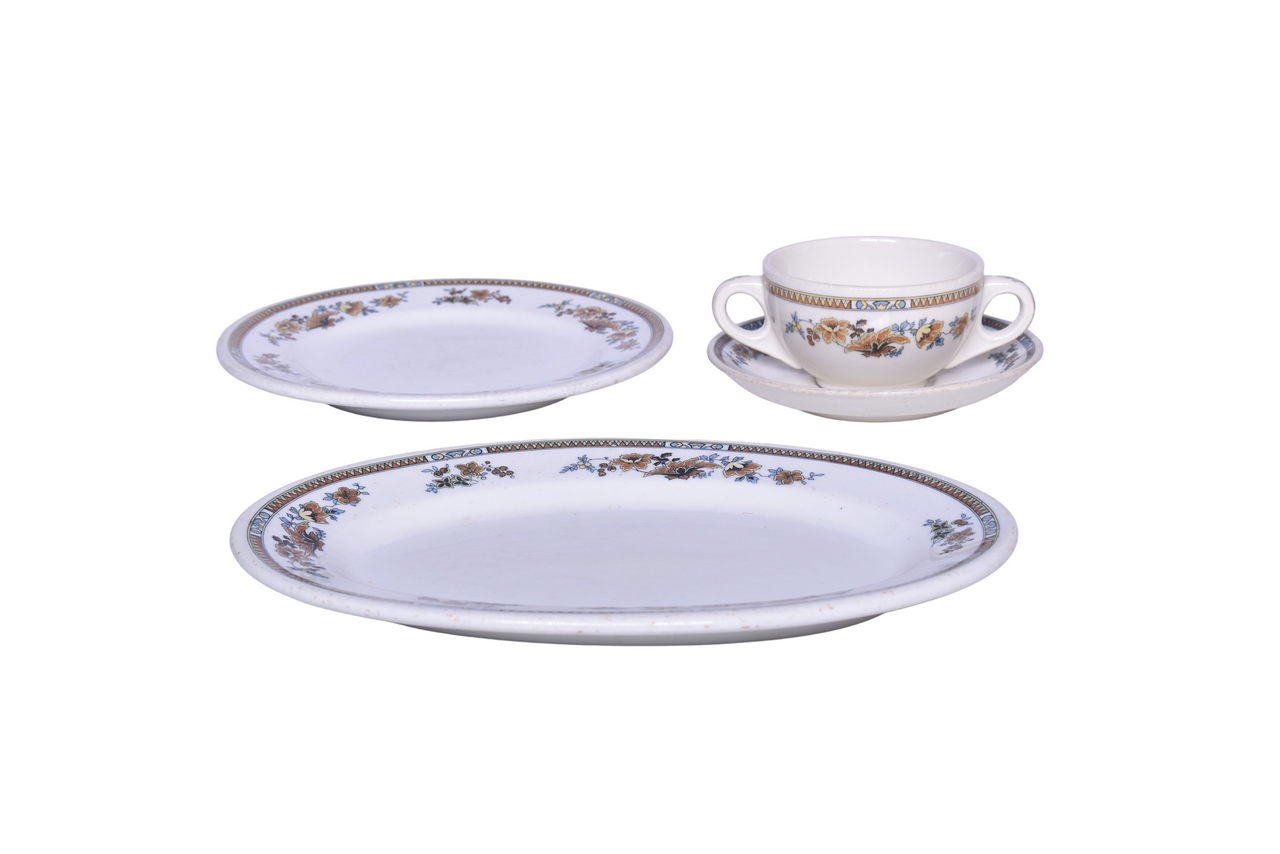 1411 - Four Pieces of Soo Line Railroad China Logan Oval Platter, Saucer, Double Handled Bouillon Cup, and Bread Plate thumbnail