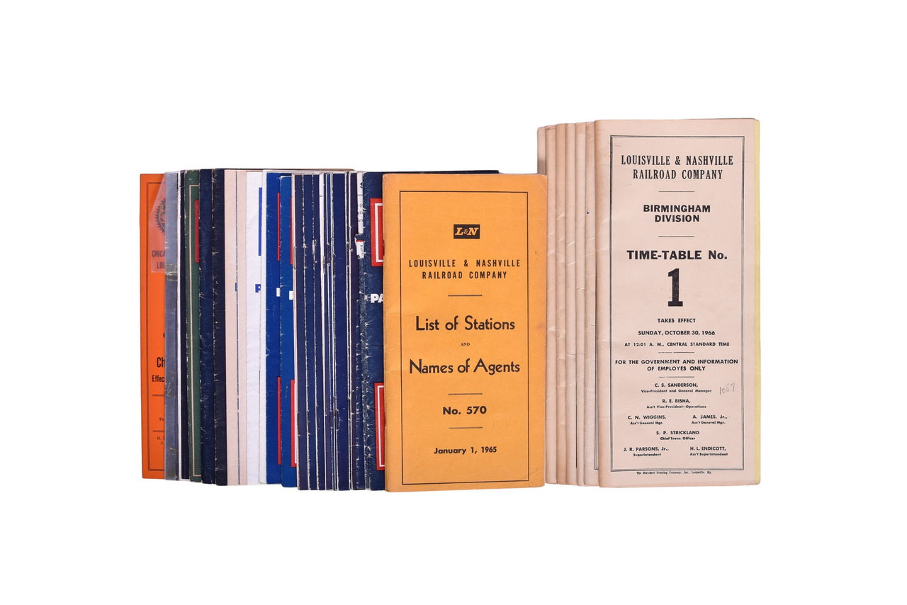 1414 - Over 30 Louisville and Nashville Railroad Public and Employee Timetables - 1918 to 1970 thumbnail