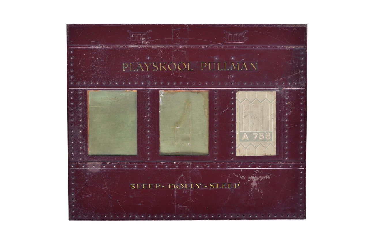 1462 - Playskool Pullman Sleeper Car Toy Set thumbnail