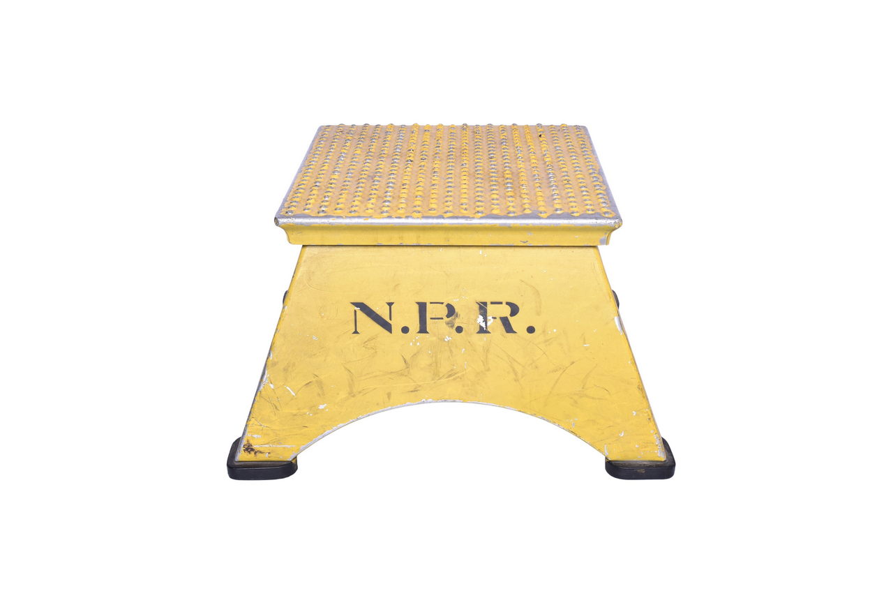 1474 - Northern Pacific Railroad Steel Step Box thumbnail