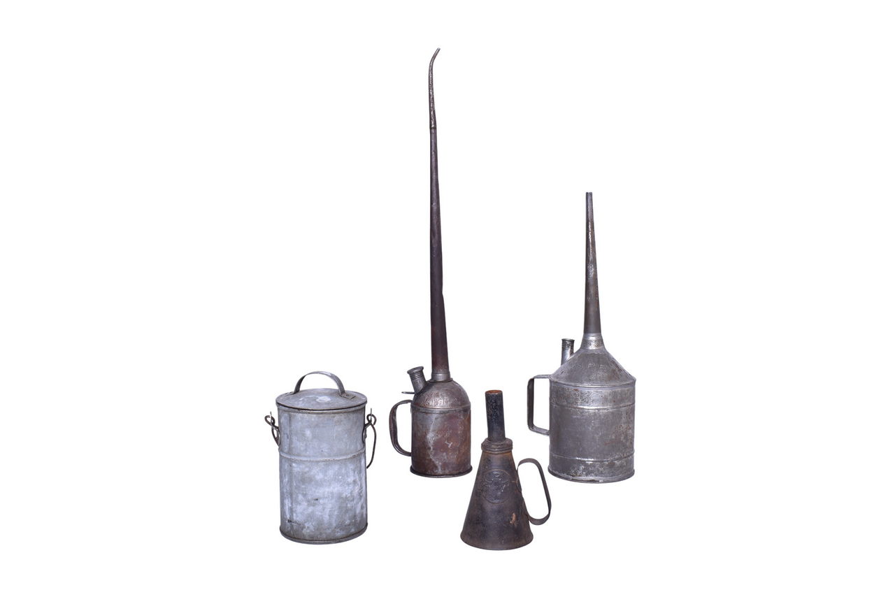 1492 - Four Pieces of Northern Pacific Tin Ware - Two Oil Cans, Hand Torch, and Water Canister thumbnail