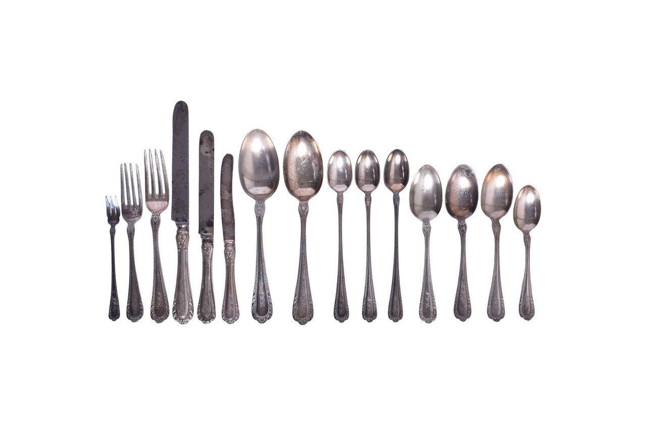 1535 - Fifteen Pieces of Northern Pacific Railroad Silver Flatware Winthrop Cocktail Fork, Iced Tea Spoon, Knives, Etc. thumbnail
