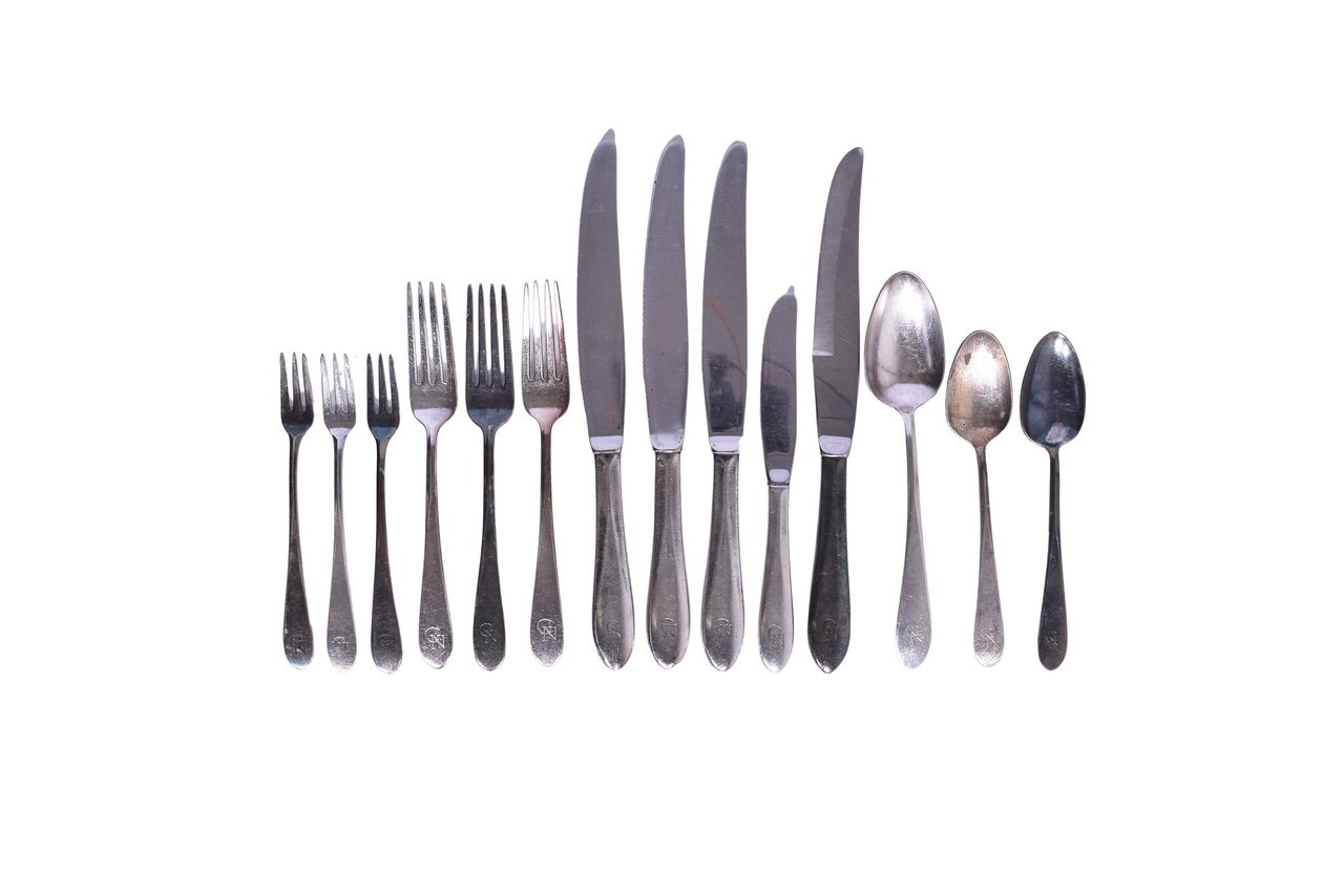 1553 - Fourteen Pieces of Great Northern Railroad Silver Flatware Hutton Cocktail Forks, Spoons, and Knives thumbnail