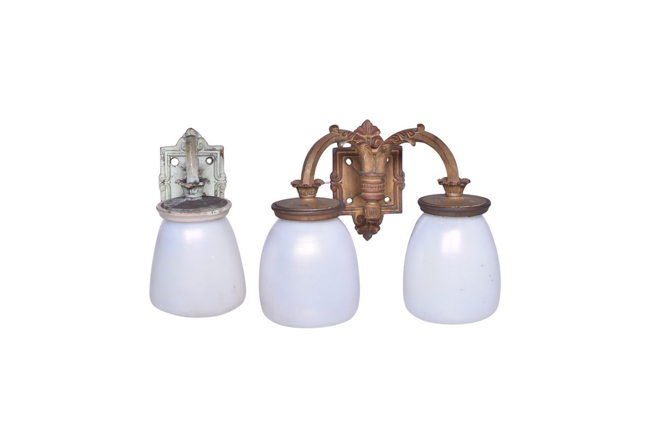 1659 - Pair of Cast Metal Railroad Passenger Car Wall Lamps thumbnail