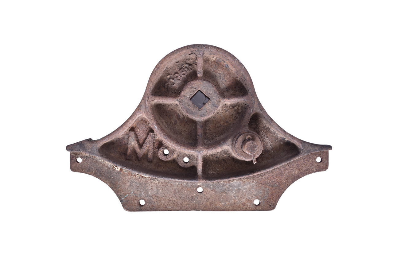 1730 - Cast Iron Semaphore Hub thumbnail