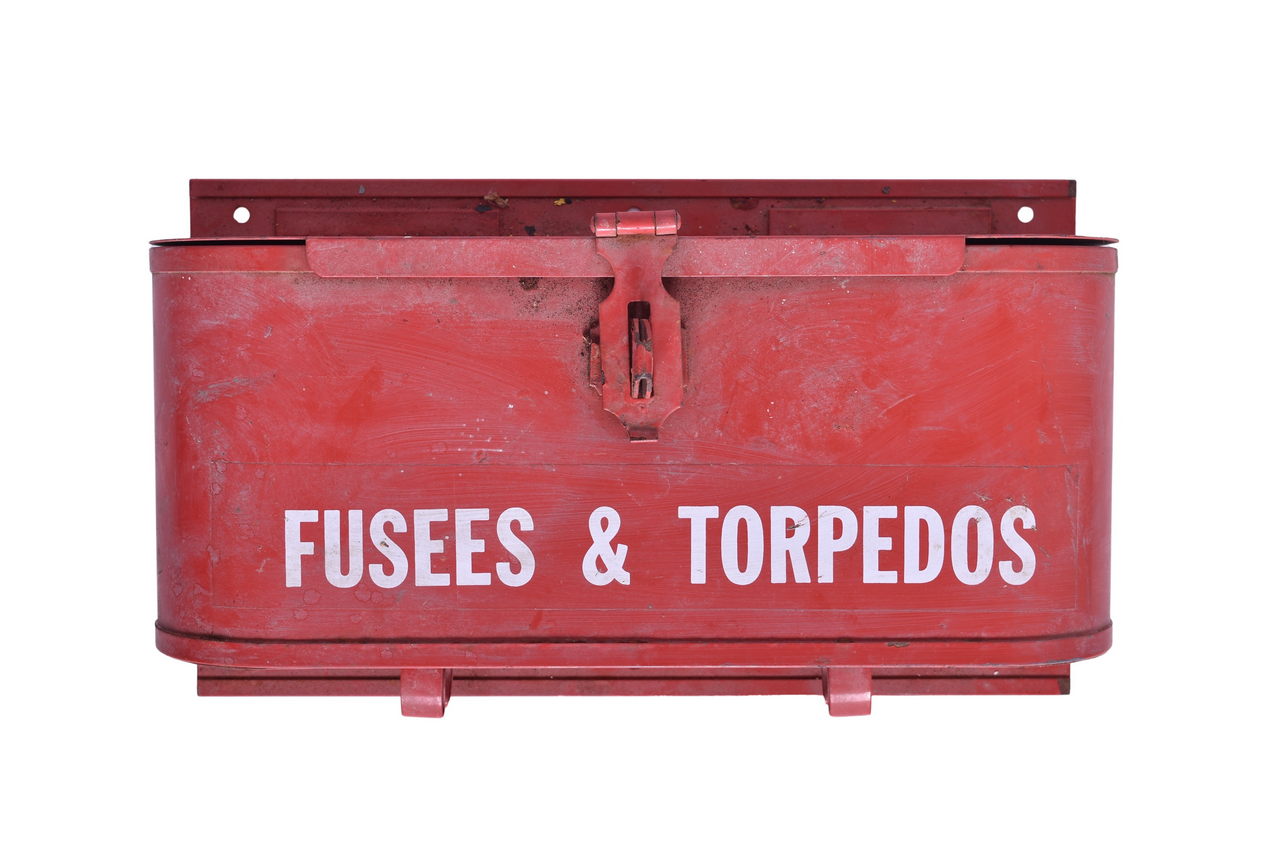 1728 - Fusees and Torpedos Railroad Conductor's Metal Box thumbnail