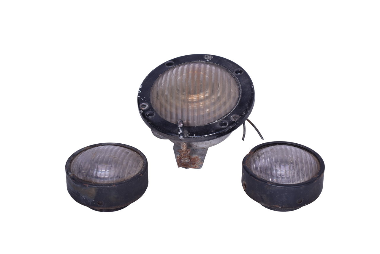 1726 - Trio of Diesel Locomotive Identification Lights thumbnail