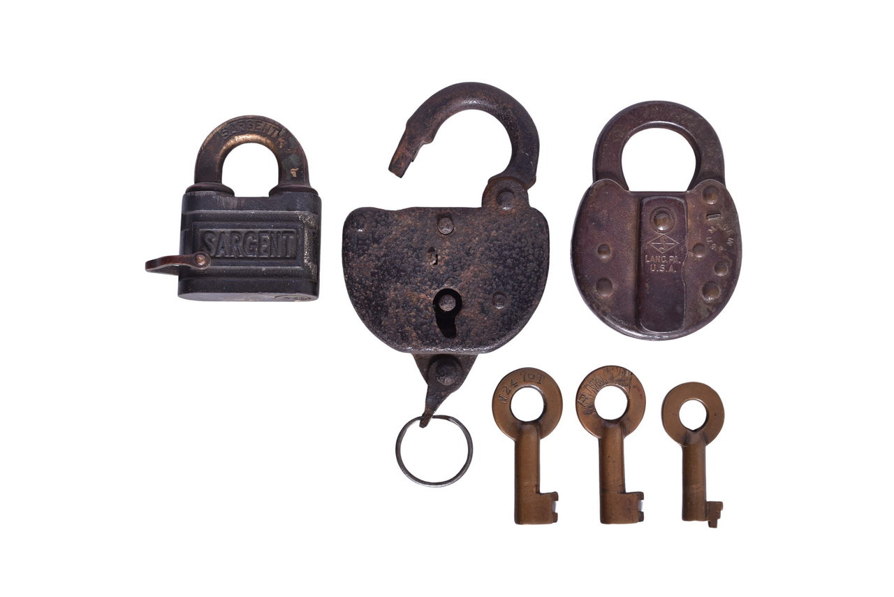 2000 - Three Steel and Brass Railroad Locks and Three Brass Keys - ES&N thumbnail