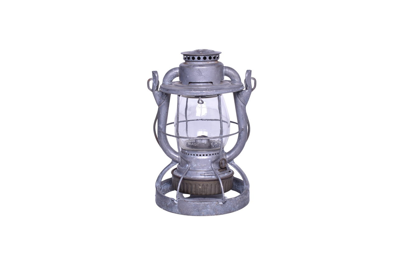 2026 - Dietz Vesta Central Railroad of New Jersey Lantern with Clear Cast Globe, Weighted Base thumbnail