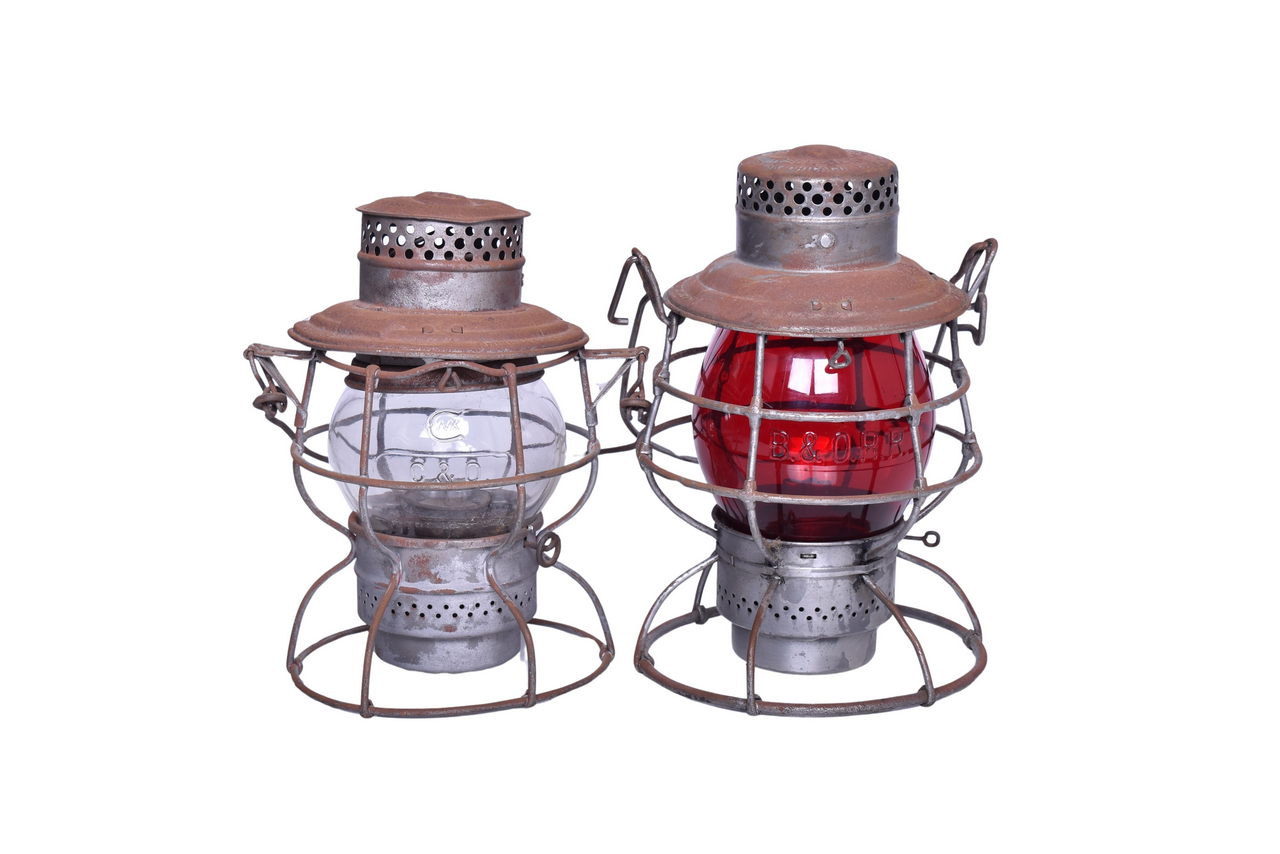 2096 - Pair of Chesapeake and Ohio/Baltimore and Ohio Railroad Lanterns- Adlake Kero and Reliable thumbnail