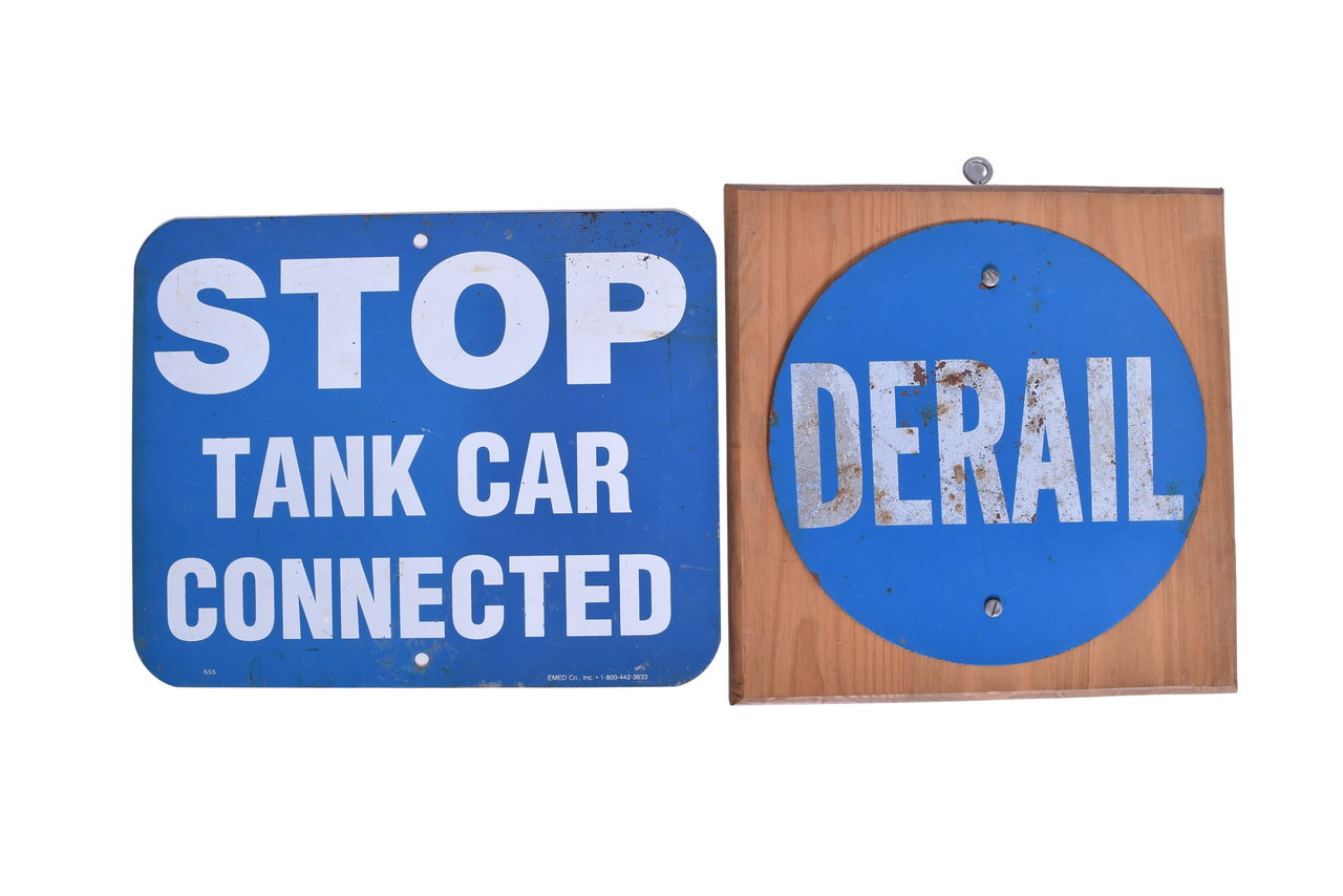 2118 - Painted Tank Car Connected and Derail Railroad Signs thumbnail
