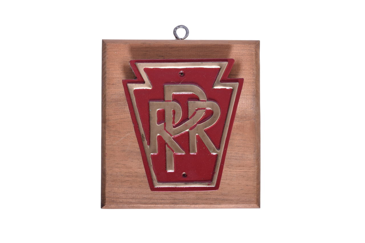 2136 - Cast Brass Pennsylvania Railroad Keystone Herald on Wooden Plaque thumbnail