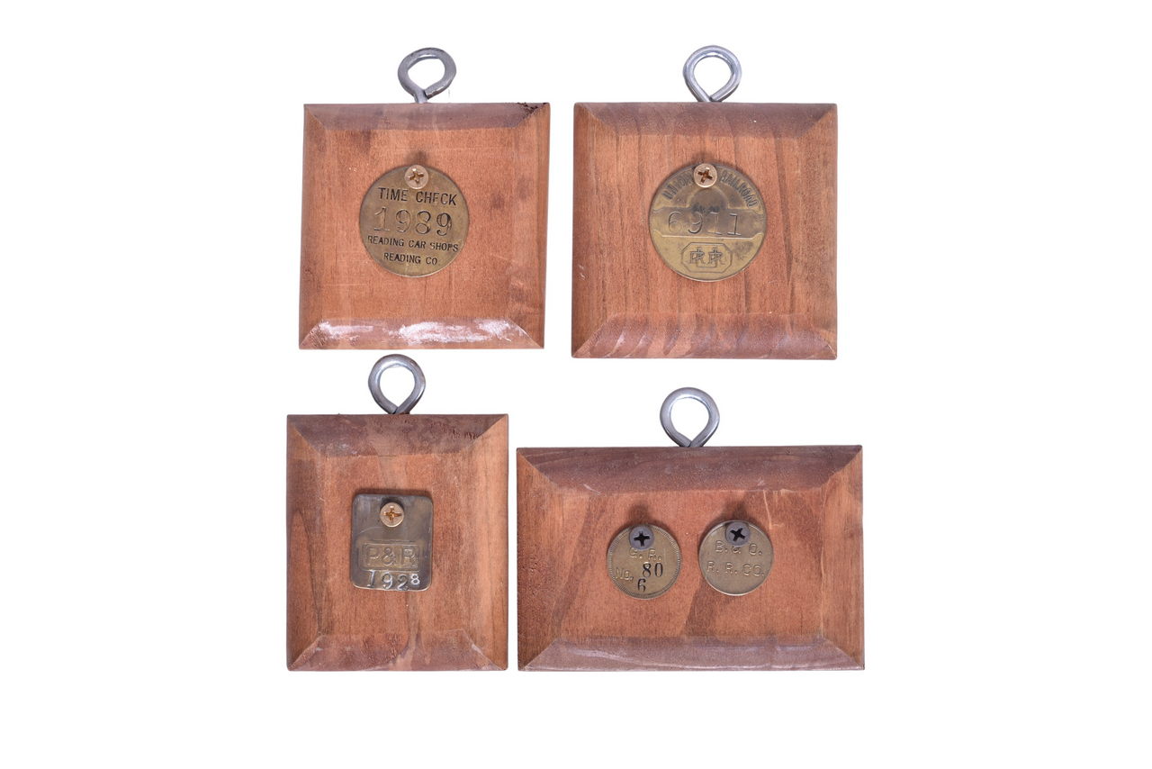 2146 - Five Railroad Time Check Tags - Reading Car Shops, Philadelphia and Reading, Union thumbnail