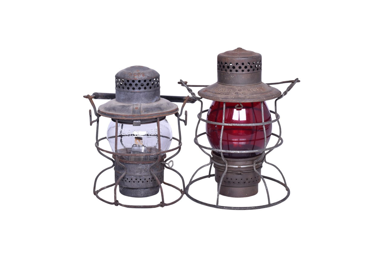 2156 - Pair of Railroad Lanterns - Adlake Kero with Canadian National etched globe, Rayo No. 39 WB thumbnail