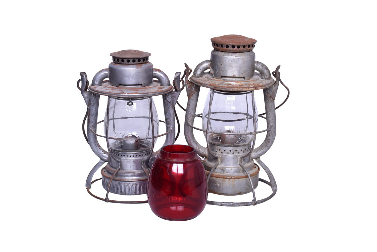 2160 - Pair of Dietz Vesta Railroad Lanterns and Red Cast Globe - Maine Central and Boston & Maine thumbnail