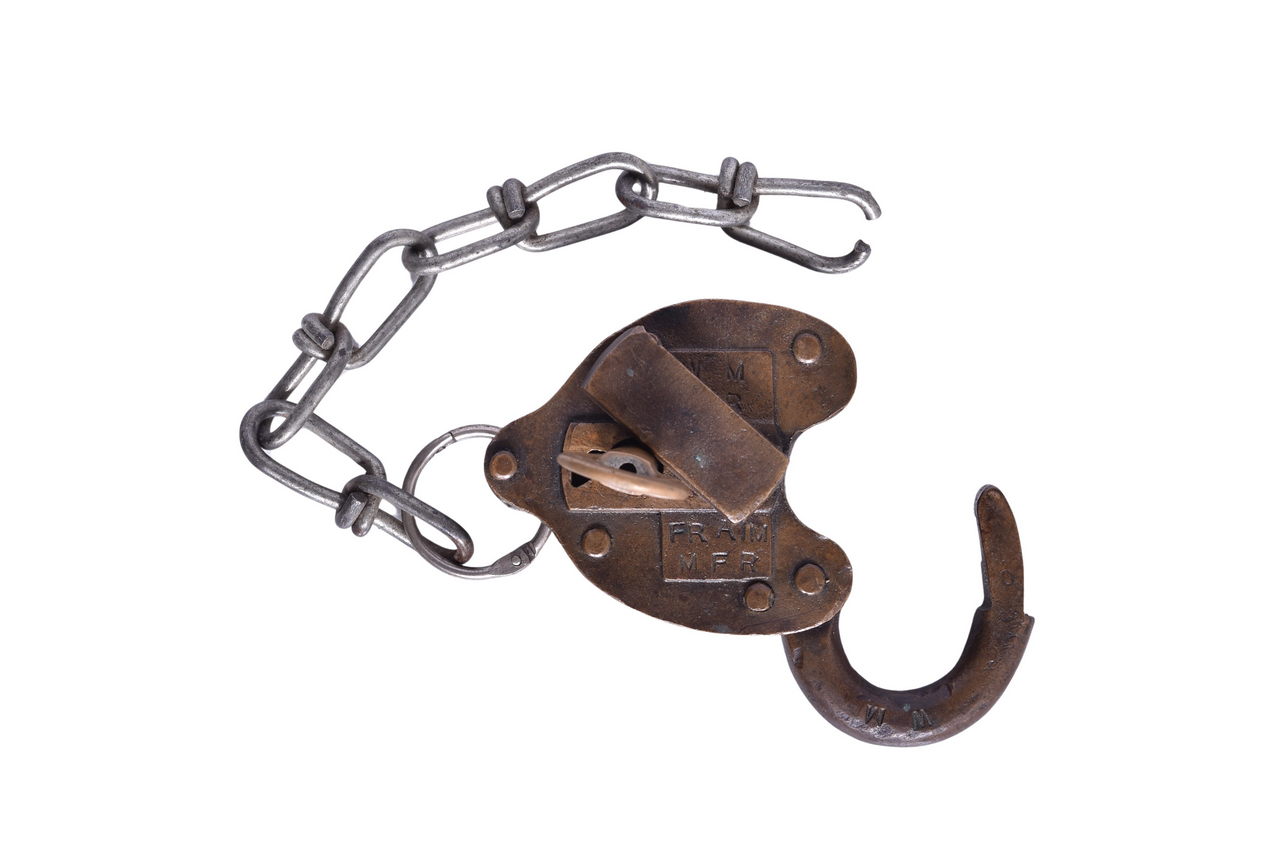 2211 - Western Maryland Railroad Fraim Brass Heart Shaped Lock with Key thumbnail