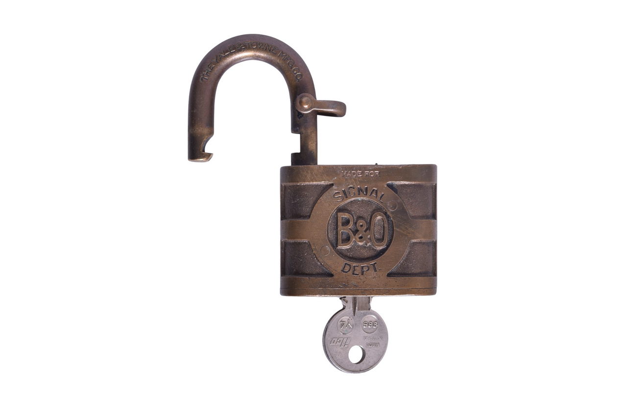 2221 - Yale Baltimore and Ohio Railroad Monogah Division Signal Department Brass Lock thumbnail