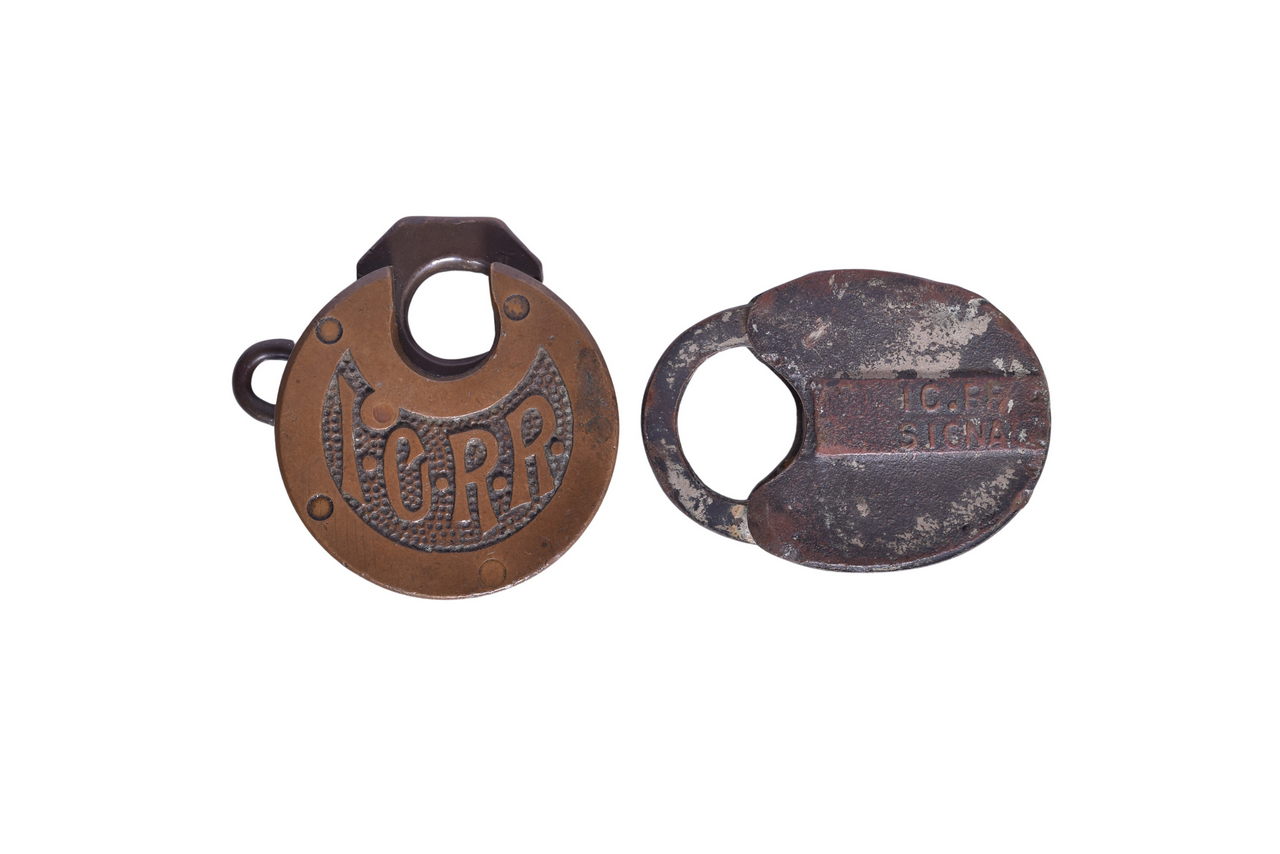 2223 - Illinois Central Railroad Pancake Six Lever Brass Lock and Heart Shaped Signal Lock thumbnail