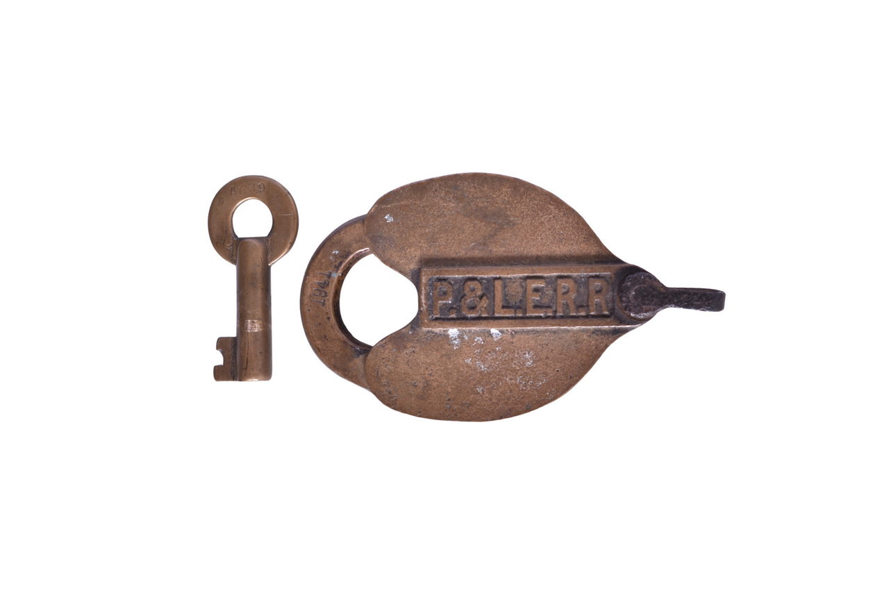 2229 - Pittsburgh & Lake Erie Railroad Brass Heart Shaped Switch Lock w/ Key thumbnail