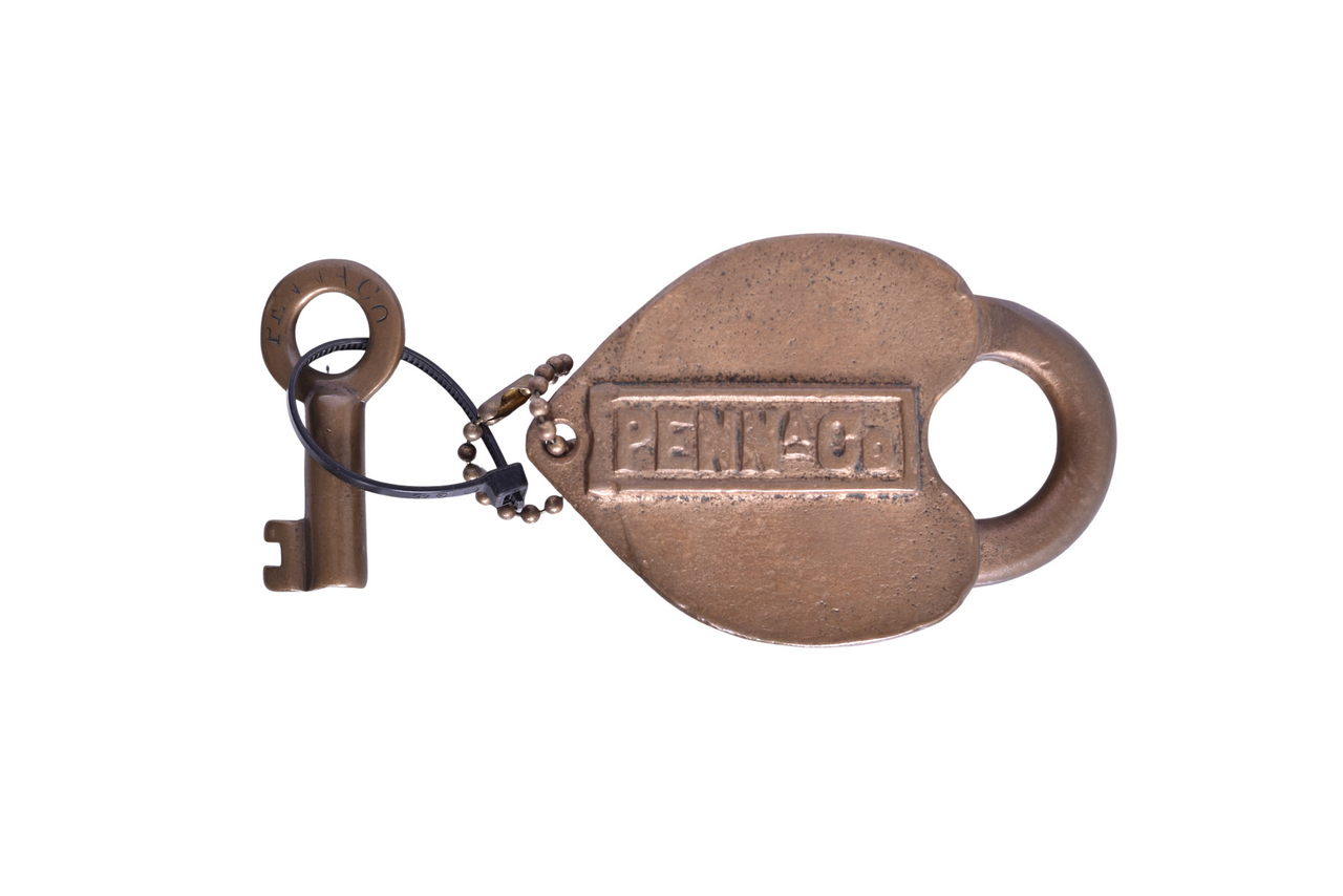 2249 - Pennsylvania Railroad Penna Co. Brass Heart Shaped Lock w/ Key thumbnail