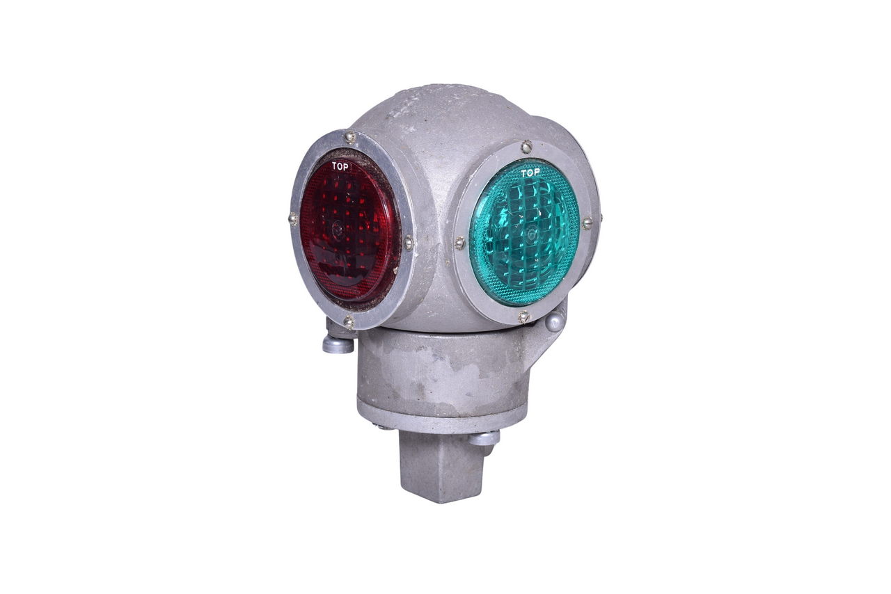 2266 - New Old Stock Western Railroad Supply No. 1870 Electrified Switch Lamp thumbnail