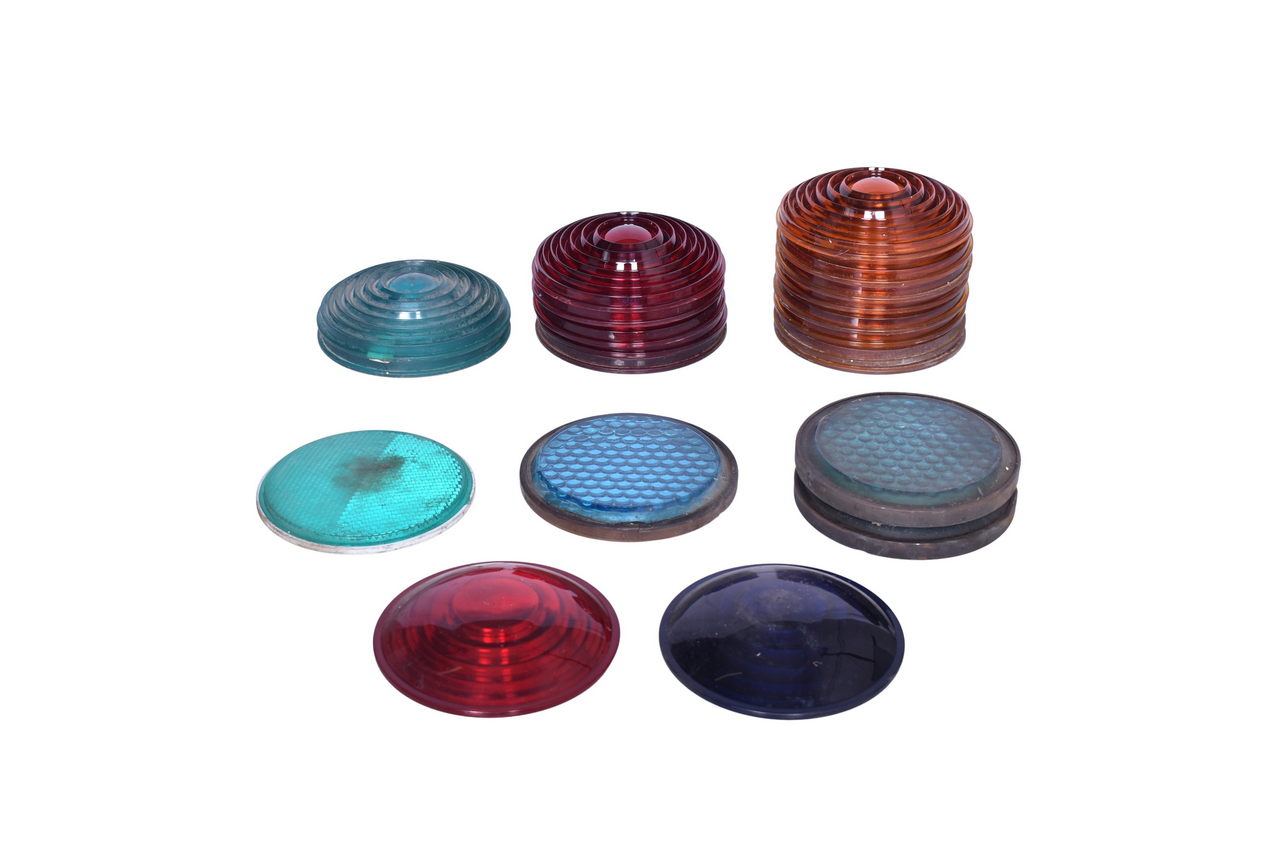 2336 - 21 Plastic and Glass Railroad Lamp/Signal Lenses thumbnail