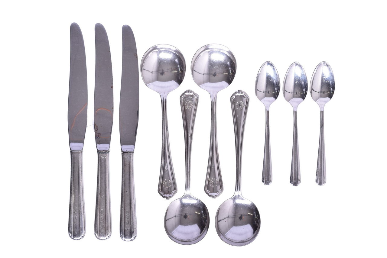 2339 - Ten Pieces of Railroad Dining Car Flatware - Chicago & North Western and Canadian National Railway thumbnail