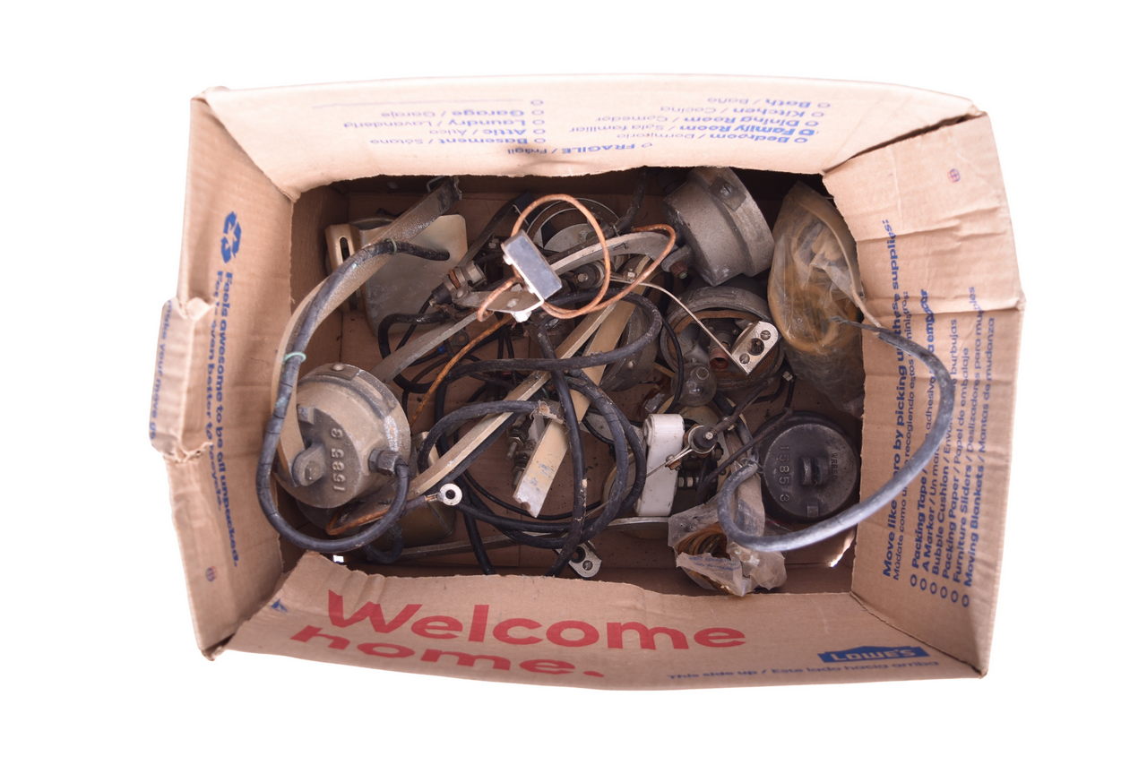 2340 - Western Railroad Supply Railroad Crossing Gate Lamps - Parts Lot thumbnail