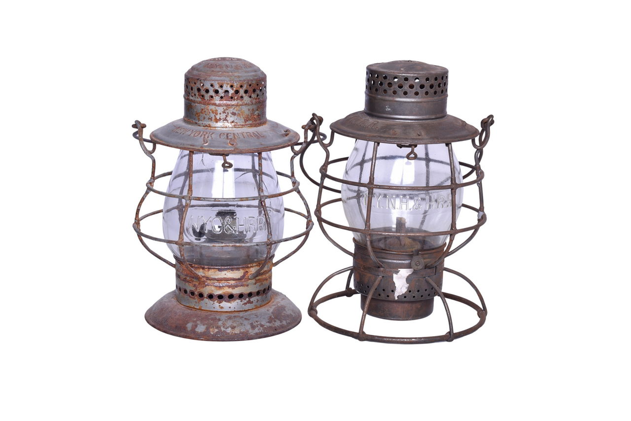 2408 - Pair of Dietz New York, New Haven & Hartford and New York Central Railroad Lanterns thumbnail