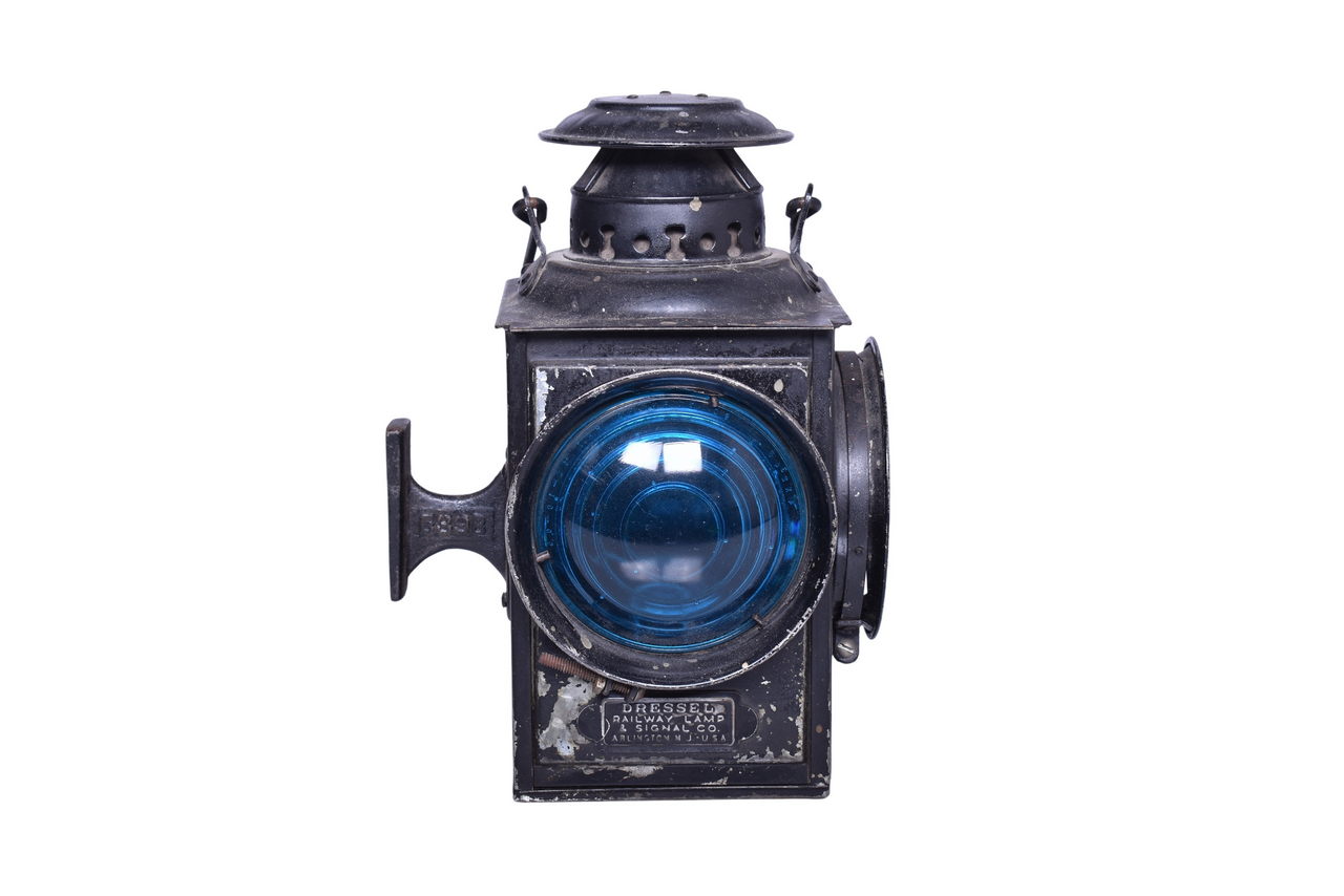 2426 - Dressel No. 15 Railroad Tail Lantern thumbnail