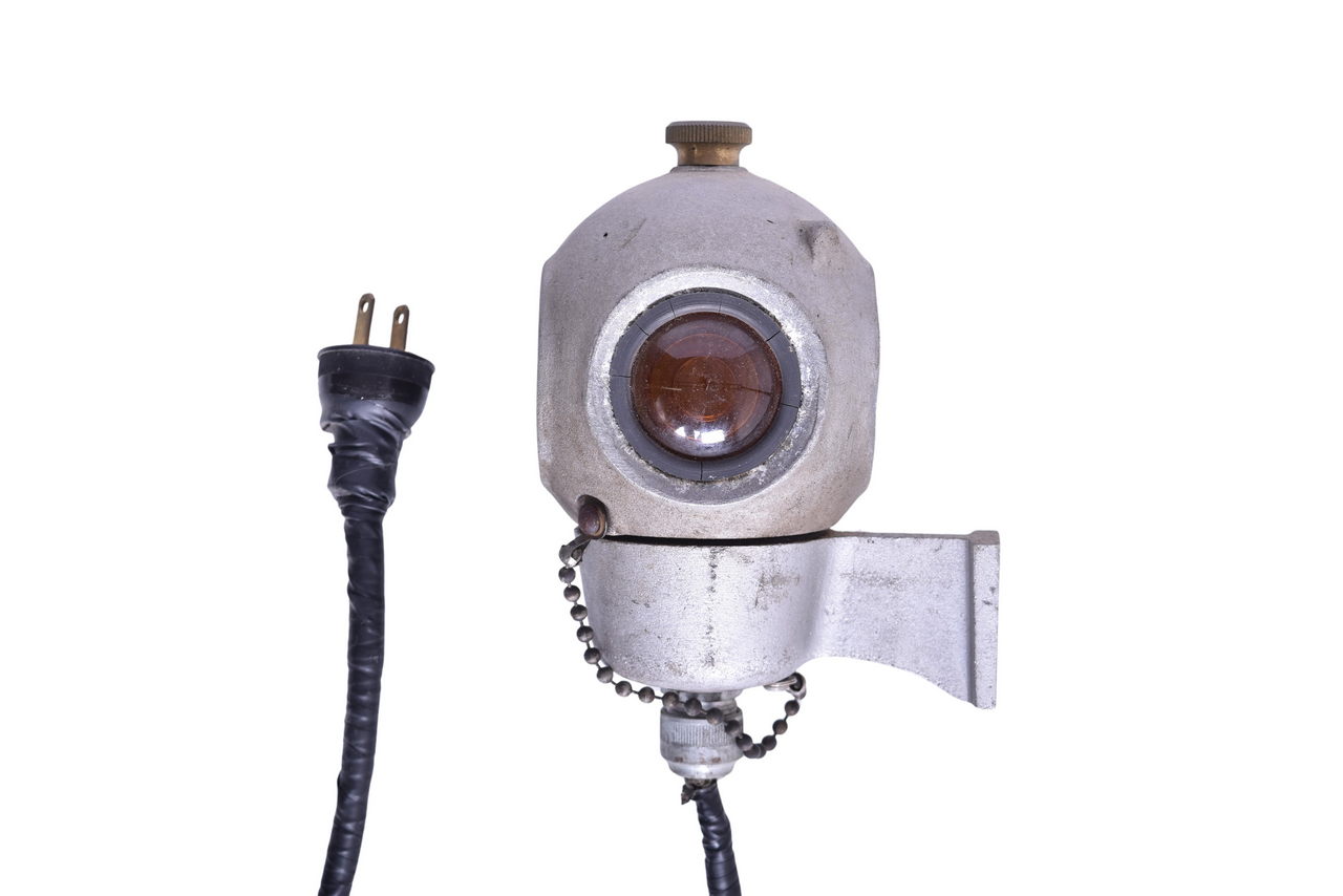 2478 - Electrified Cannonball Caboose Marker Light thumbnail