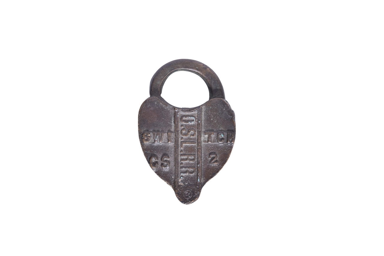2525 - Oregon Short Line Railroad Switch CS2 Brass Heart Shaped Lock thumbnail