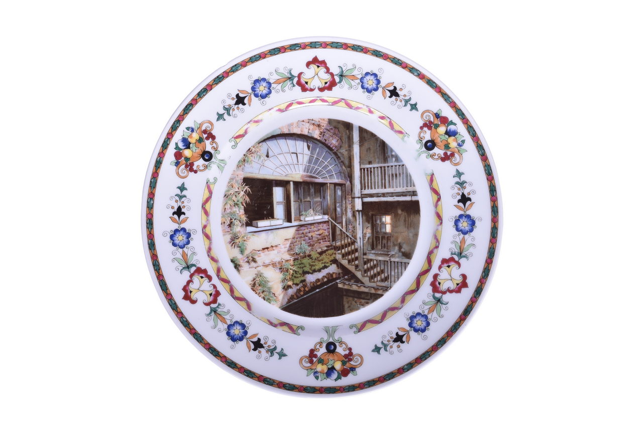 2557 - Illinois Central Railroad China French Quarter Service Plate Fan Window in Clairbourne Court Toulouse Street thumbnail