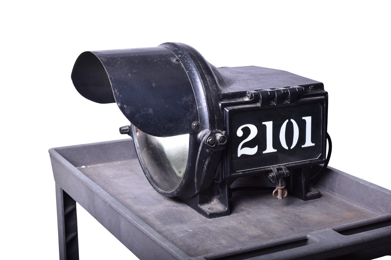 2641 - Pyle National Locomotive Headlight #2101 thumbnail