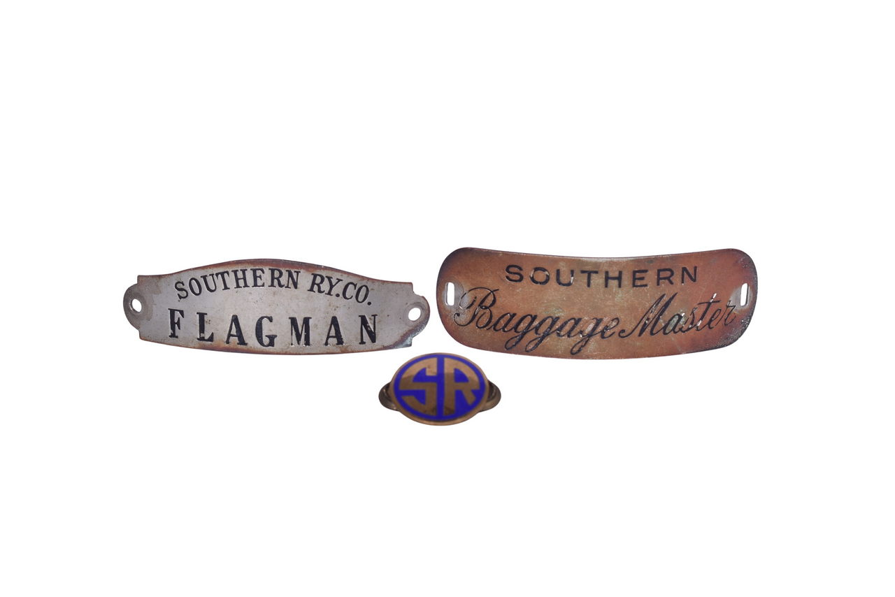 2719 - Southern Railway Baggage Master Cap Badge, Flagman Cap Badge, and Uniform Lapel Pin thumbnail