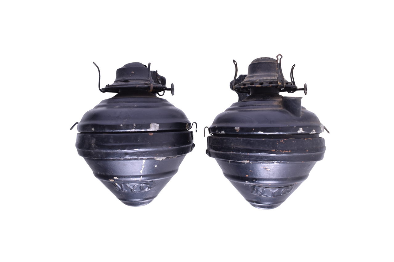 2726 - Pair of New York Central Railroad Wall-Mounted Lamps thumbnail