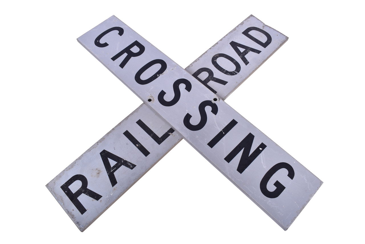 3102 - Aluminum Railroad Crossing Crossbuck Signs thumbnail