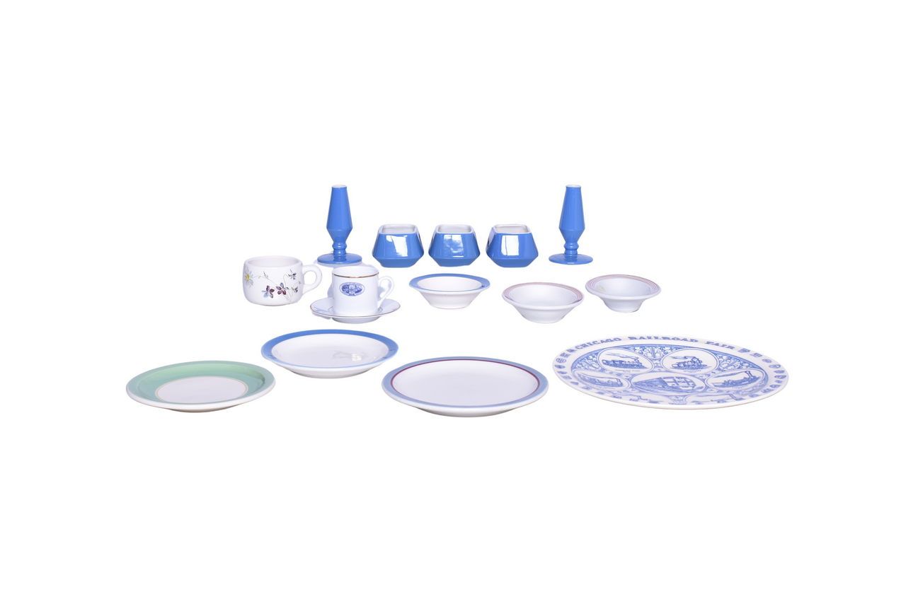 3153 - Fifteen Pieces of Midwest Railroad China - Wabash, Chicago & North Western, Chicago Burlington & Quincy, Milwaukee Road, and Amtrak thumbnail