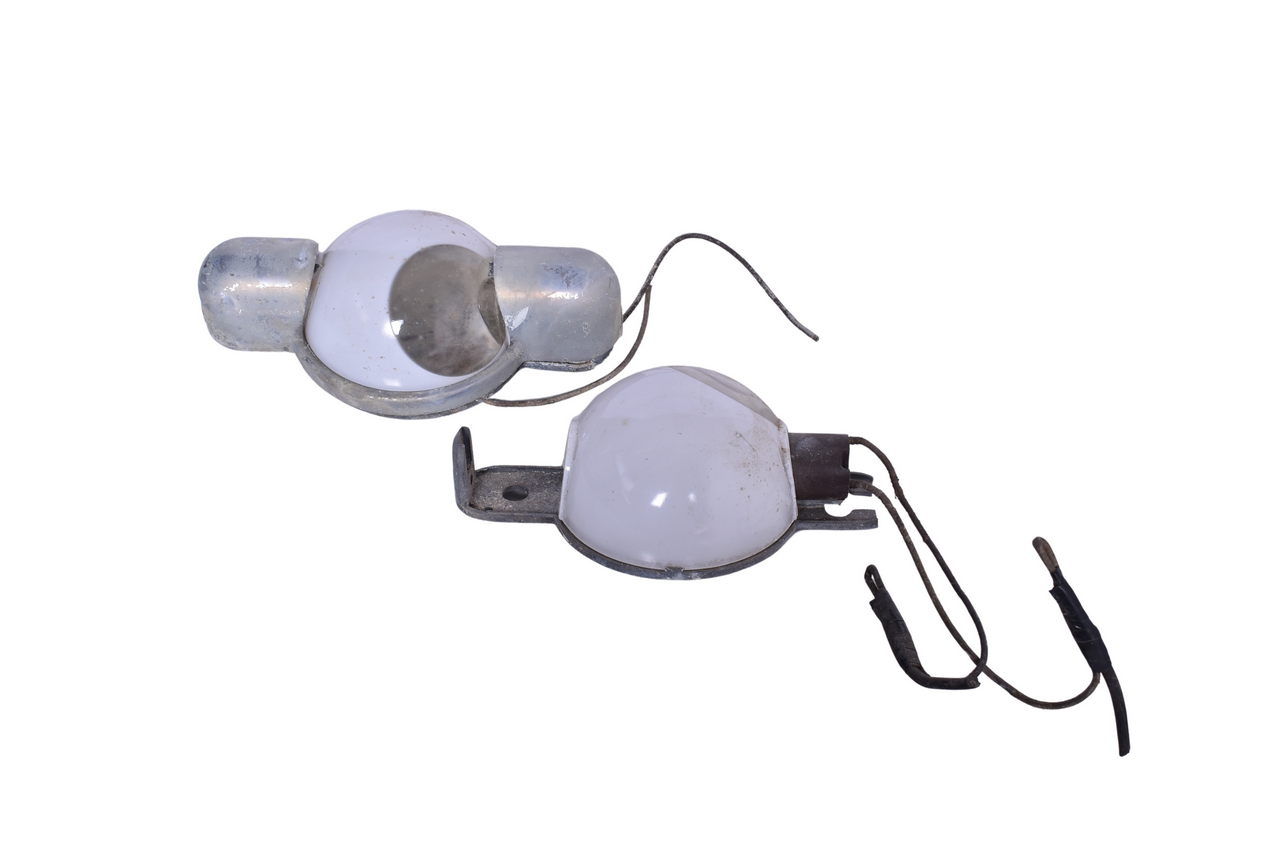 3156 - Pair of Pullman Passenger Car Reading Lights thumbnail