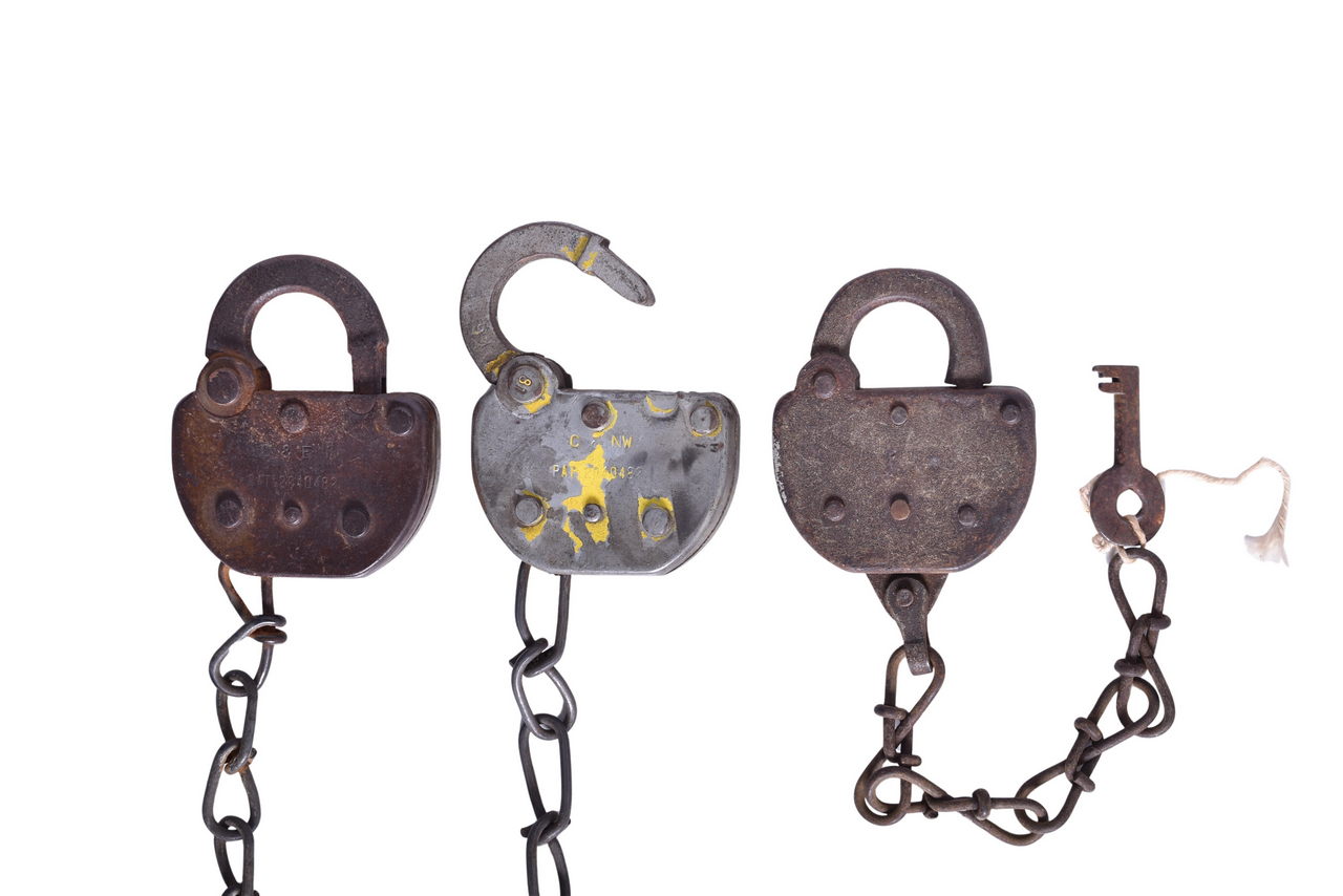 3168 - Three Midwest Railroad Locks and Key - Chicago & Eastern Illinois, Chicago & North Western thumbnail