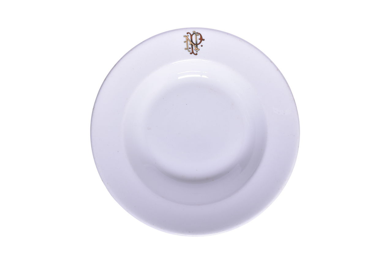 3197 - Northern Pacific Railroad China Stampede Soup Plate Bowl 8 7/8