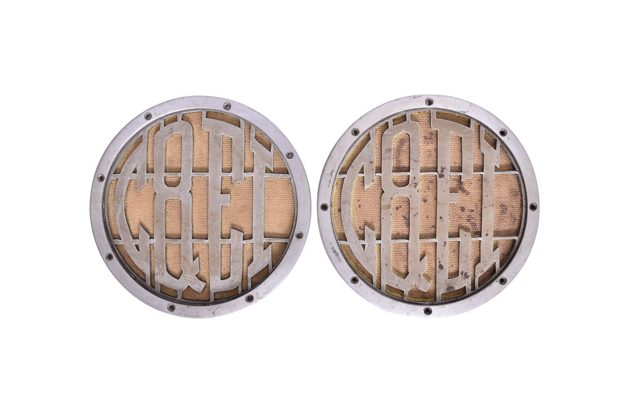 3443 - Pair of Chicago & Eastern Illinois Railroad Vent Covers thumbnail