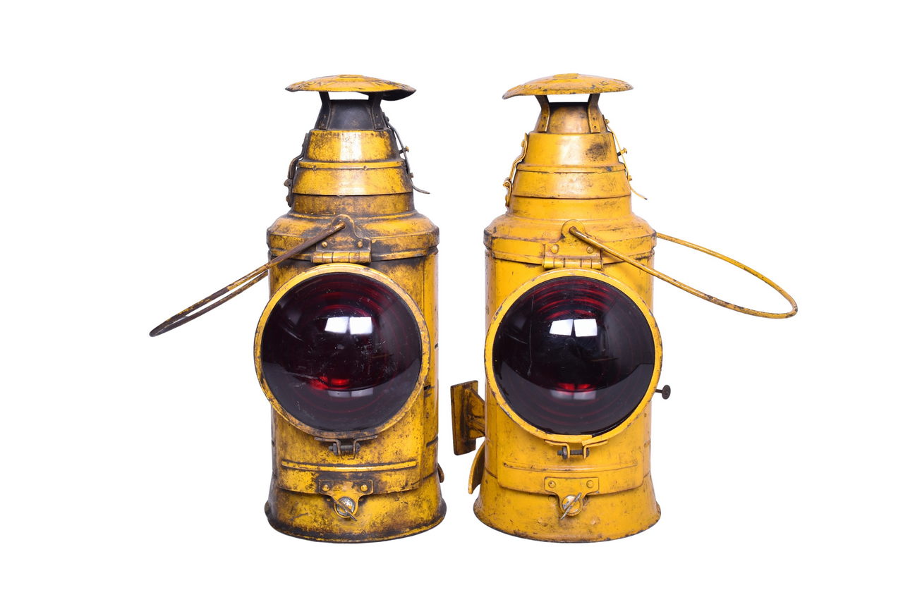 3494 - Pair of Dressel Pennsylvania Railroad Caboose Marker Lamps thumbnail