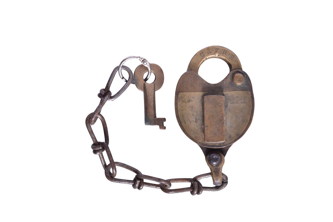 3506 - Cleveland and Pittsburgh Railroad Illinois Manufacturing Co. Brass Switch Lock w/ Key thumbnail