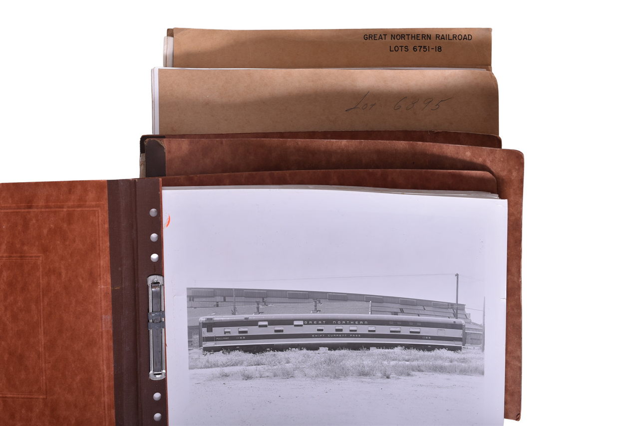 3540 - 113 Great Northern Empire Observation and Pullman Photos from the Pullman Engineering Archives thumbnail