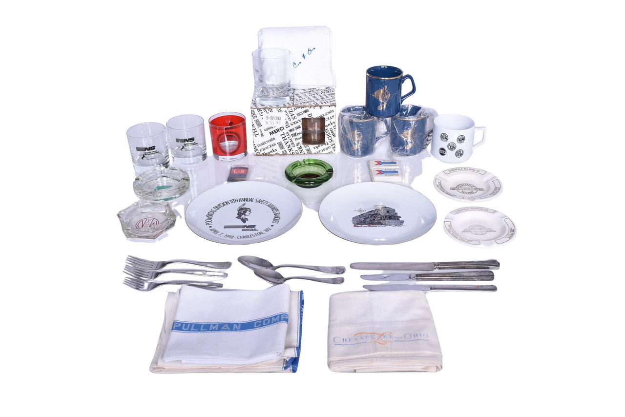 3644 - Railroad Glassware, Dishes and Linens - Norfolk Southern, Louisville and Nashville, Pullman thumbnail